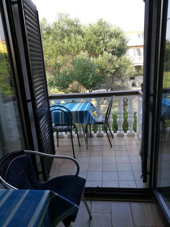 Apartments Mint Povljana - 50M From Sandy Beach المظهر الخارجي الصورة