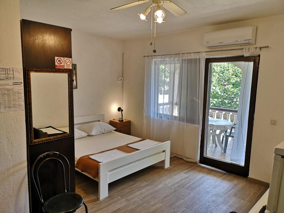 Apartments Mint Povljana - 50M From Sandy Beach المظهر الخارجي الصورة